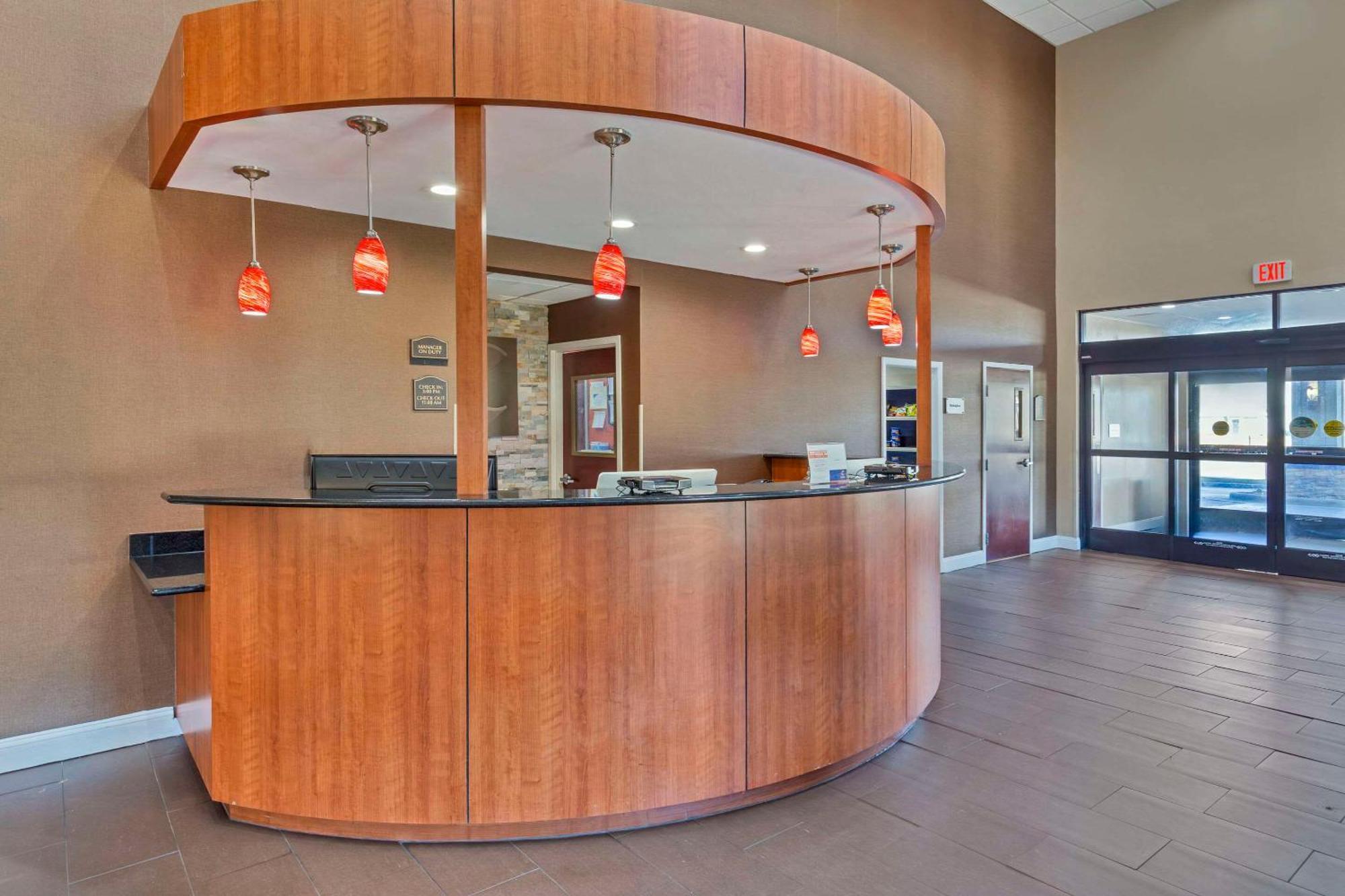 Comfort - I - 95 Hotel 3*
