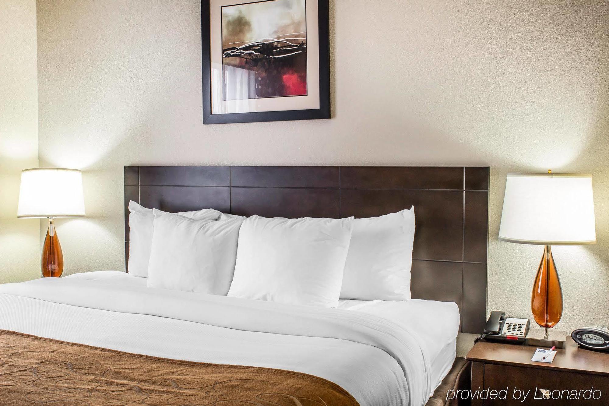 Hotel Comfort - I - 95 3*