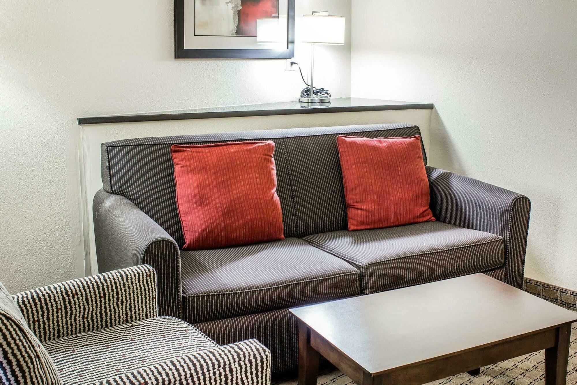 Hotel Comfort - I - 95